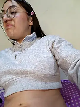 Snapshot of StefaniaFoxx_ chatting on April 30, 2026, 7:04 am StefaniaFoxx online show from April 30, 2026, 7:04 am