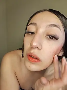 StefaniaFoxx  online show from June 30, 2026, 4:23 am