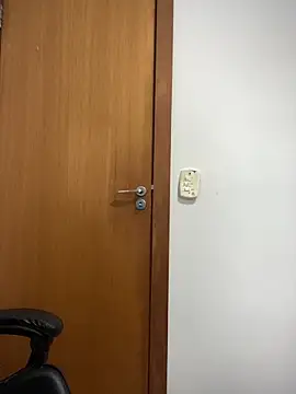 Snapshot of lucioliveira chatting on February 12, 2026, 2:39 pm lucioliveira online show from February 12, 2026, 2:39 pm