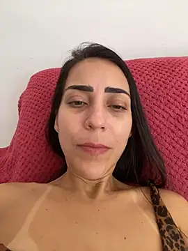 lucioliveira online show from May 22, 2026, 12:58 pm