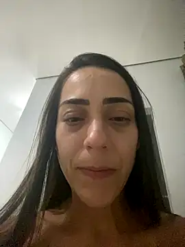 lucioliveira online show from November 10, 2025, 12:15 am