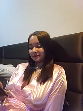 Natural Asian Girl online show from April 10, 2026, 12:12 pm