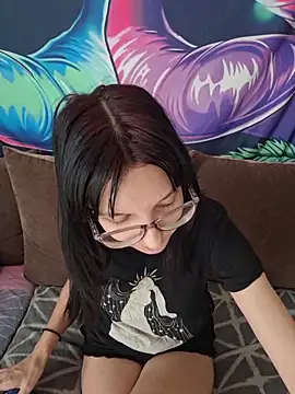 AllexyAle online show from March 13, 2026, 6:51 am