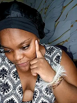 Snapshot of chubbybbw18 chatting on April 24, 2026, 10:17 am chubbybbw18 online show from April 24, 2026, 10:17 am