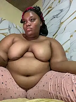Snapshot of chubbybbw18 chatting on April 22, 2026, 6:09 am chubbybbw18 online show from April 22, 2026, 6:09 am