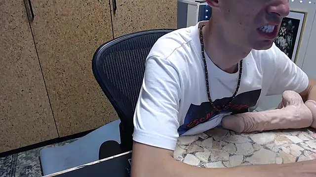 Snapshot of sakiramissy chatting on September 9, 2025, 6:01 am sakiramissy online show from September 9, 2025, 6:01 am