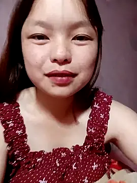 XoiXoi232 online show from September 29, 2025, 12:50 am