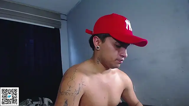 Snapshot of boylatin_7 chatting on September 30, 2025, 1:28 pm boylatin 7 online show from September 30, 2025, 1:28 pm