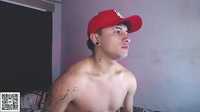 Snapshot of boylatin_7 chatting on September 22, 2025, 8:31 am boylatin 7 online show from September 22, 2025, 8:31 am