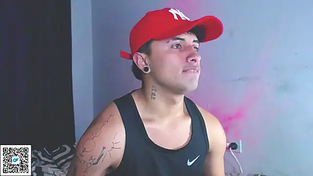 Snapshot of boylatin_7 chatting on September 23, 2025, 7:15 am boylatin 7 online show from September 23, 2025, 7:15 am