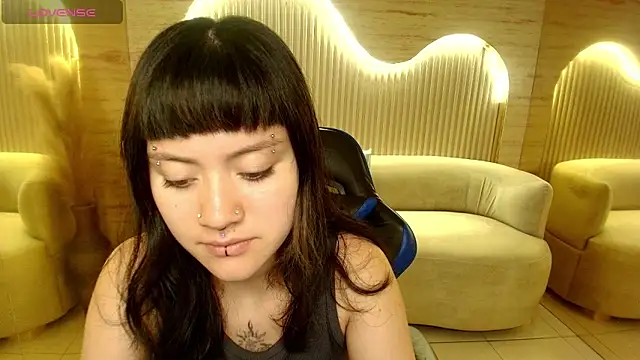 Snapshot of tasty_morita_r chatting on November 12, 2025, 12:53 pm tasty morita r online show from November 12, 2025, 12:53 pm