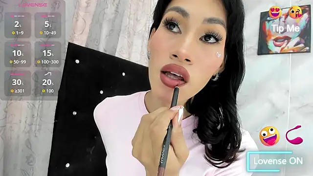 samara novice18 online show from May 14, 2026, 7:33 pm