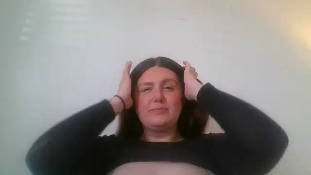 CherryJuneExperience online show from February 6, 2026, 9:33 pm