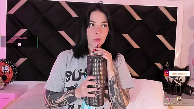 kate cass online show from October 22, 2025, 3:39 am