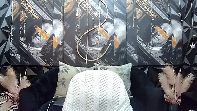 Lilmisbaddyxxx online show from October 18, 2025, 8:22 pm