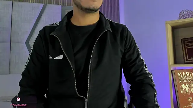 Snapshot of Axel_grey_ chatting on April 6, 2026, 12:50 pm Axel grey online show from April 6, 2026, 12:50 pm