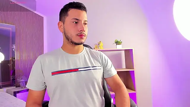 Snapshot of Axel_grey_ chatting on March 9, 2026, 12:41 pm Axel grey online show from March 9, 2026, 12:41 pm