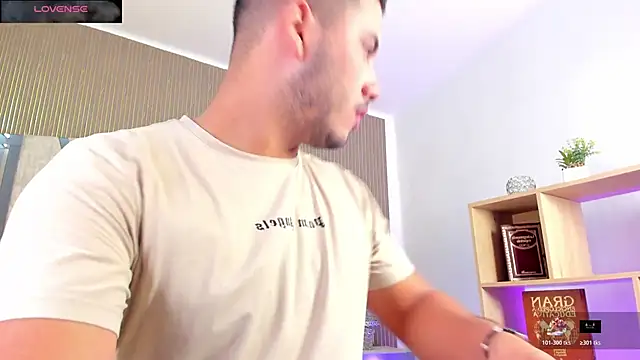 Snapshot of Axel_grey_ chatting on March 21, 2026, 12:31 pm Axel grey online show from March 21, 2026, 12:31 pm