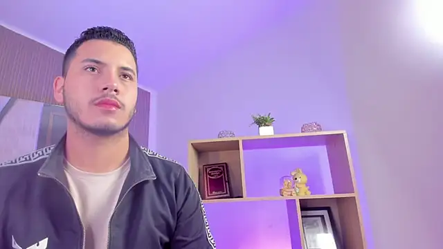 Snapshot of Axel_grey_ chatting on March 27, 2026, 12:28 pm Axel grey online show from March 27, 2026, 12:28 pm