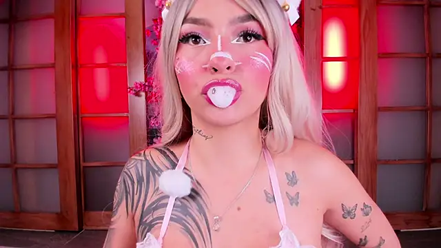 Snapshot of miss___abigail chatting on April 8, 2026, 2:13 am miss abigail online show from April 8, 2026, 2:13 am