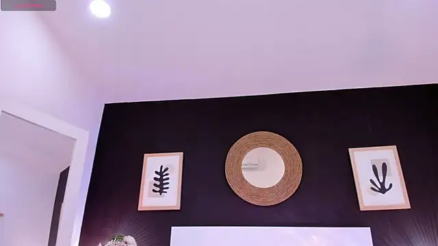 Snapshot of Tylerffoxx chatting on October 8, 2025, 4:25 am Tylerffoxx online show from October 8, 2025, 4:25 am