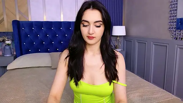 Snapshot of Elizabeth_Meyer chatting on July 19, 2026, 6:55 am Elizabeth Meyer online show from July 19, 2026, 6:55 am
