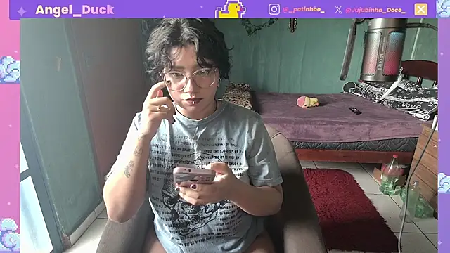 Angel Duck online show from February 25, 2026, 6:19 pm