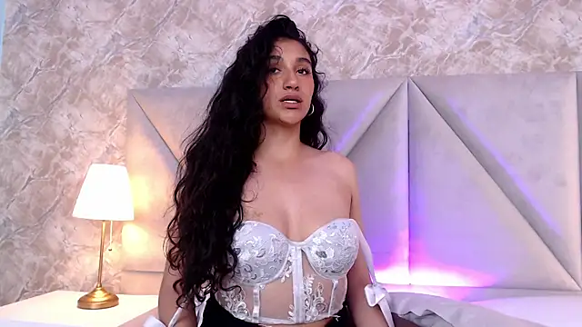 Snapshot of ValentiinaCruz chatting on November 17, 2025, 7:34 am ValentiinaCruz online show from November 17, 2025, 7:34 am