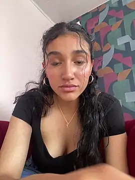 Snapshot of ValentiinaCruz chatting on November 29, 2025, 6:19 pm ValentiinaCruz online show from November 29, 2025, 6:19 pm