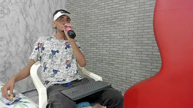 Snapshot of Sexvergon_26 chatting on November 30, 2025, 7:36 pm Sexvergon 26 online show from November 30, 2025, 7:36 pm