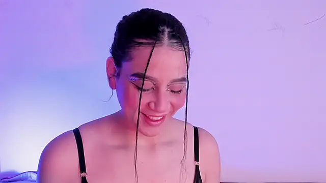 Megan Luxe online show from February 22, 2026, 4:59 am