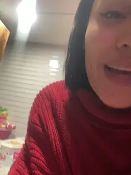 caroline  muller online show from September 23, 2025, 2:18 am