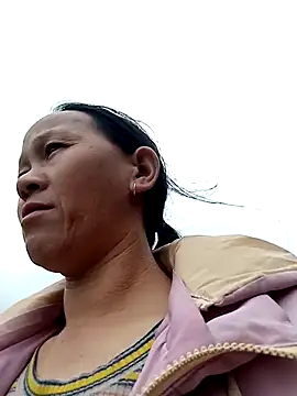 MaiHoa69 online show from December 5, 2025, 2:43 am