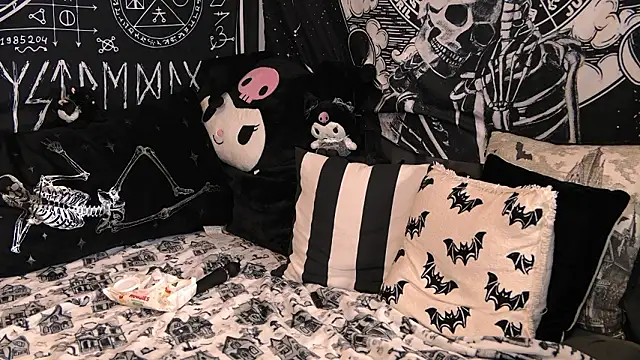 Snapshot of Paige_Turner chatting on January 31, 2026, 11:25 pm Paige Turner online show from January 31, 2026, 11:25 pm