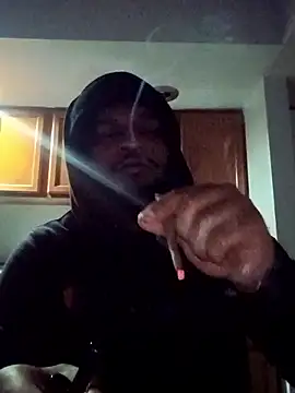 Snapshot of Longthickdick33 chatting on March 14, 2026, 3:45 am Longthickdick33 online show from March 14, 2026, 3:45 am