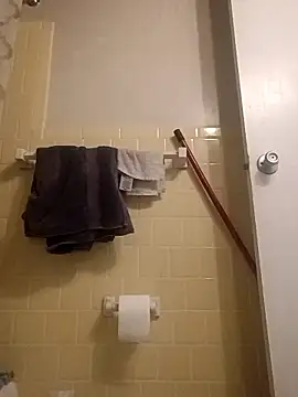 Snapshot of Longthickdick33 chatting on February 14, 2026, 2:17 pm Longthickdick33 online show from February 14, 2026, 2:17 pm