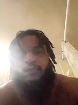 Snapshot of Longthickdick33 chatting on February 13, 2026, 4:18 pm Longthickdick33 online show from February 13, 2026, 4:18 pm