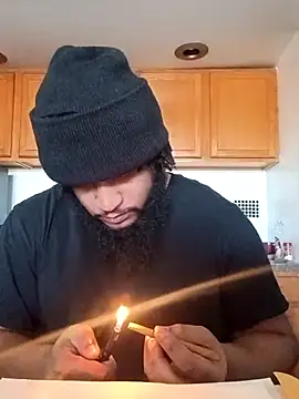 Snapshot of Longthickdick33 chatting on March 23, 2026, 9:25 pm Longthickdick33 online show from March 23, 2026, 9:25 pm