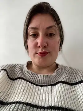 Abby-LS online show from November 5, 2025, 5:38 pm