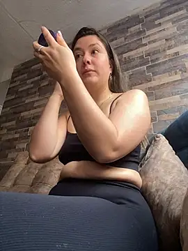 Snapshot of Abby-LS chatting on May 7, 2026, 11:46 am Abby-LS online show from May 7, 2026, 11:46 am