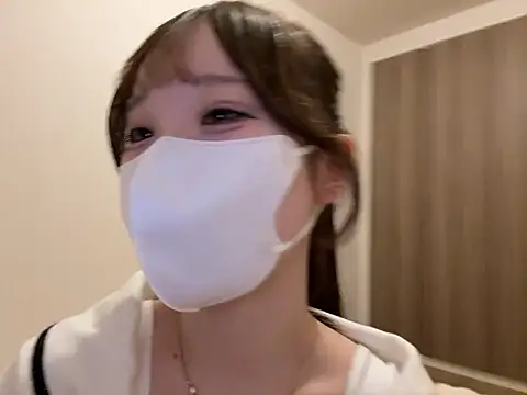 Snapshot of nano-da-u chatting on April 5, 2026, 1:18 pm nano-da-u online show from April 5, 2026, 1:18 pm