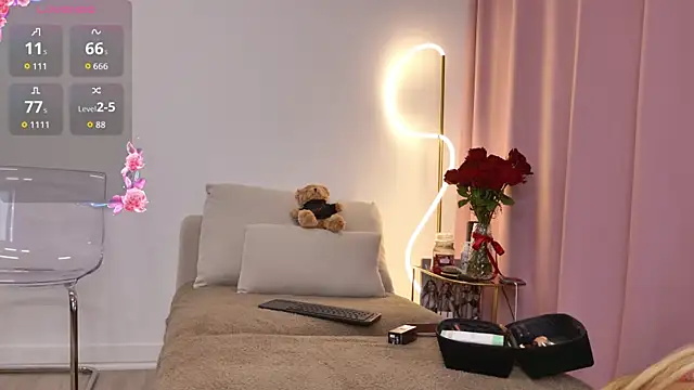  Luxie  online show from November 13, 2025, 8:07 am