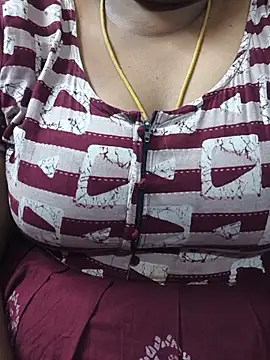 Snapshot of TAMIL_ELAKKIYA chatting on July 26, 2026, 4:30 am TAMIL ELAKKIYA online show from July 26, 2026, 4:30 am