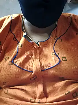 Snapshot of TAMIL_ELAKKIYA chatting on November 30, 2025, 5:19 am TAMIL ELAKKIYA online show from November 30, 2025, 5:19 am