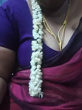 Snapshot of TAMIL_ELAKKIYA chatting on July 18, 2026, 5:32 pm TAMIL ELAKKIYA online show from July 18, 2026, 5:32 pm