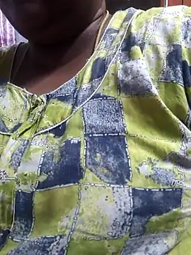 Snapshot of TAMIL_ELAKKIYA chatting on June 18, 2026, 2:00 pm TAMIL ELAKKIYA online show from June 18, 2026, 2:00 pm