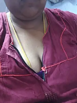 Snapshot of TAMIL_ELAKKIYA chatting on June 11, 2026, 12:32 am TAMIL ELAKKIYA online show from June 11, 2026, 12:32 am