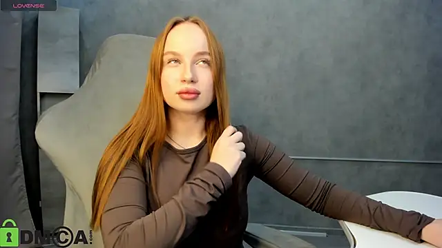 Snapshot of Bunny_Luvv chatting on October 6, 2025, 9:21 am Bunny Luvv online show from October 6, 2025, 9:21 am