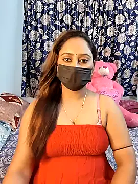 Snapshot of Cute-lusi chatting on October 4, 2025, 7:48 pm Cute-lusi online show from October 4, 2025, 7:48 pm