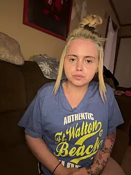 JuicyExxxperience online show from April 2, 2026, 10:22 am